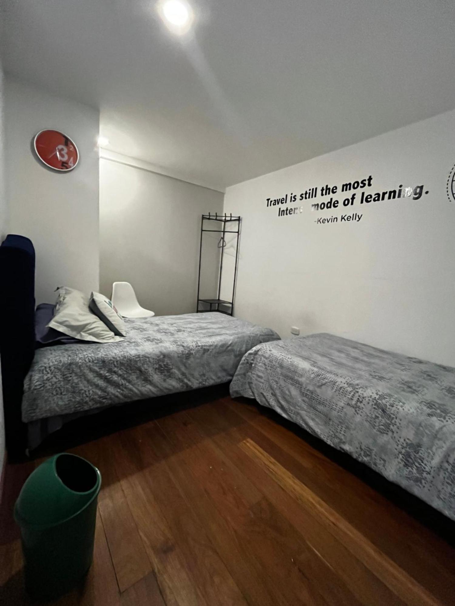 Urbana Hostel Bogotá Quarto foto